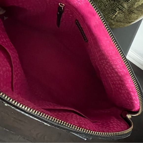 Kate Spade Black Leather Handbag with Structured Design - Picture 4 of 6